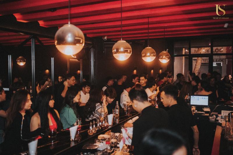 U.S Bar - The Art Of Mixology