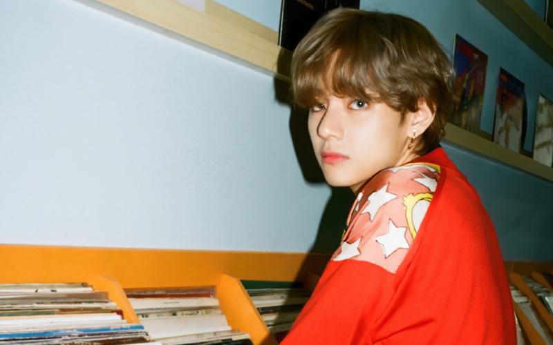 V (BTS)