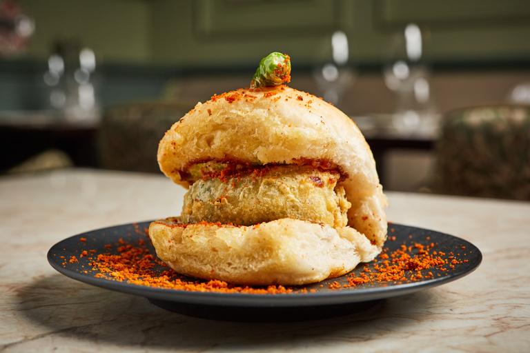 Vada pav