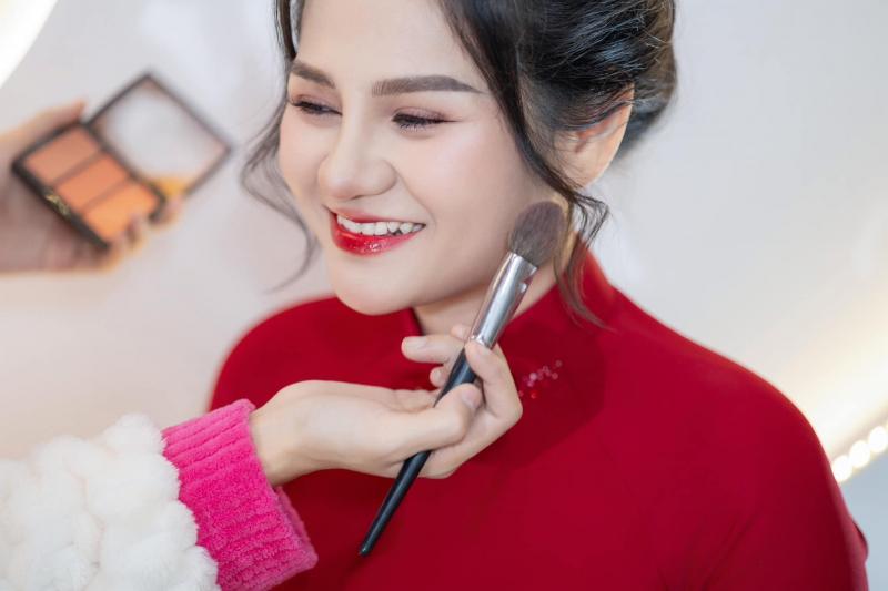 Vân Anh Naomi