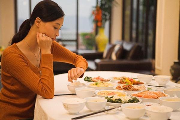 Chẳng ai muốn tiếp tục yêu một người đã lừa dối họ cả.