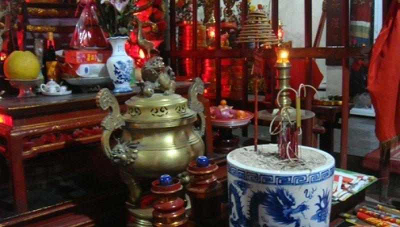 Văn khấn xin phép bao sái, tỉa chân hương