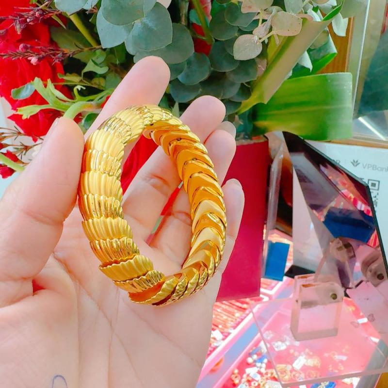 Vàng Bạc Hoàn Thuỳ