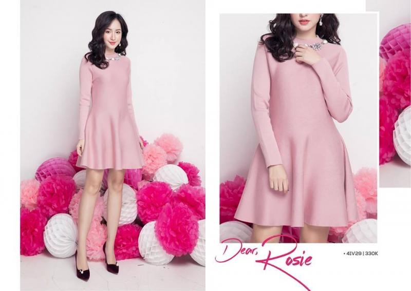 Chỉ cần một chiếc váy xòe màu pastel đã toát lên vẻ thanh lịch, nữ tính