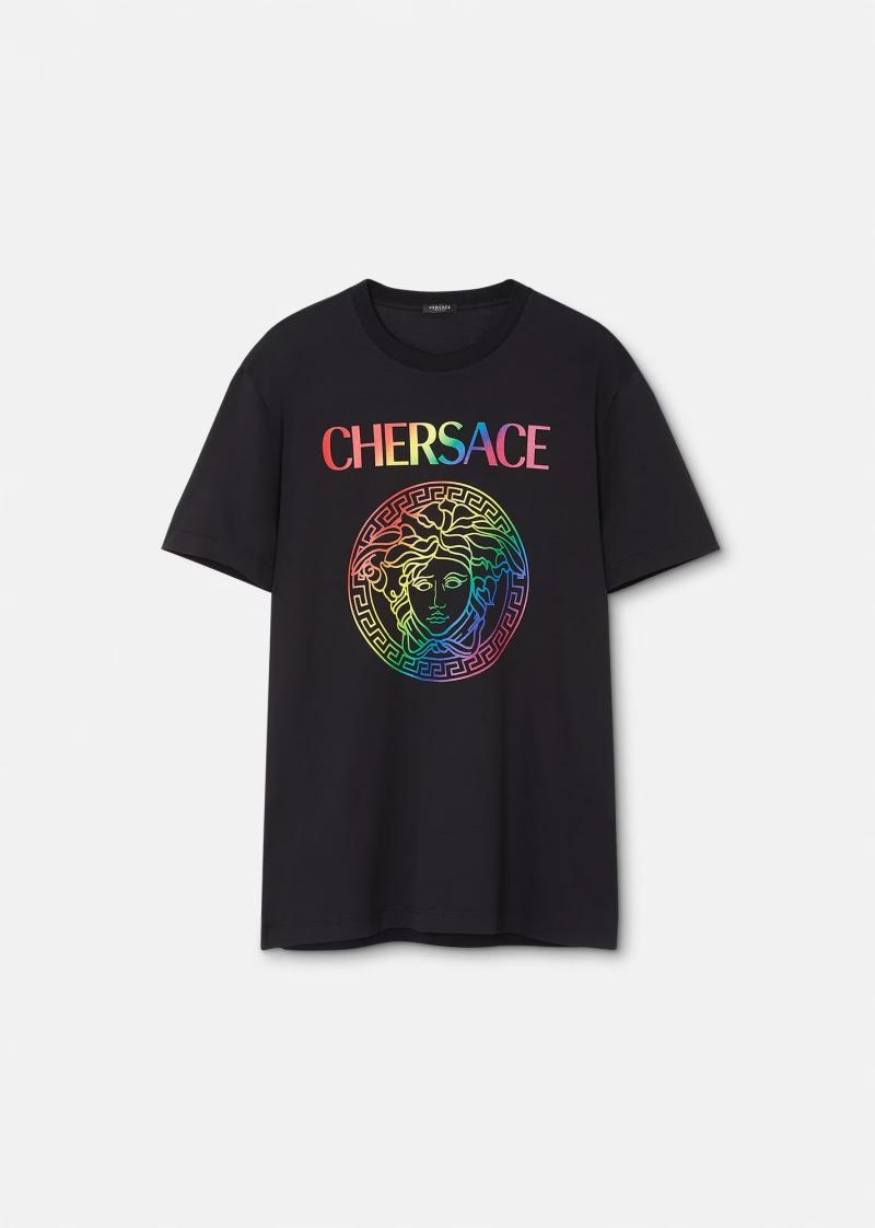 Thương hiệu áo phông đắt đỏ Versace