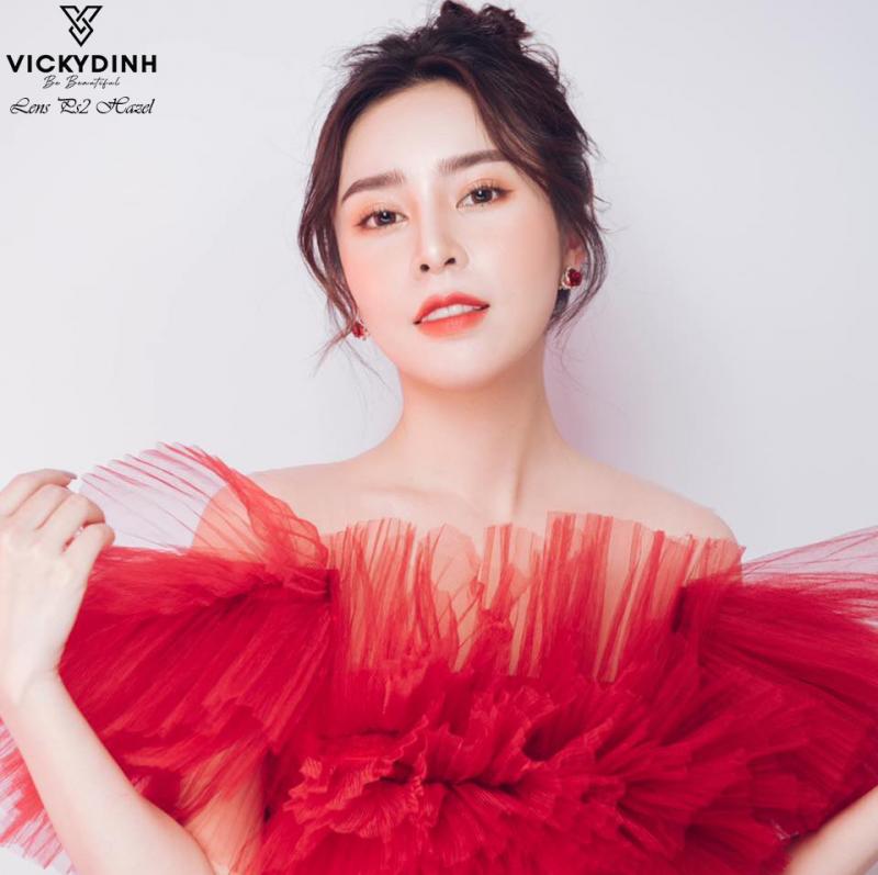 VICKYDINH kính áp tròng