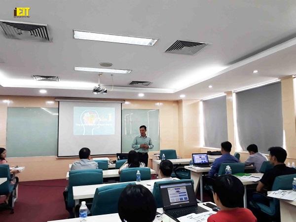 Viện kinh tế và thương mại quốc tế iEIT