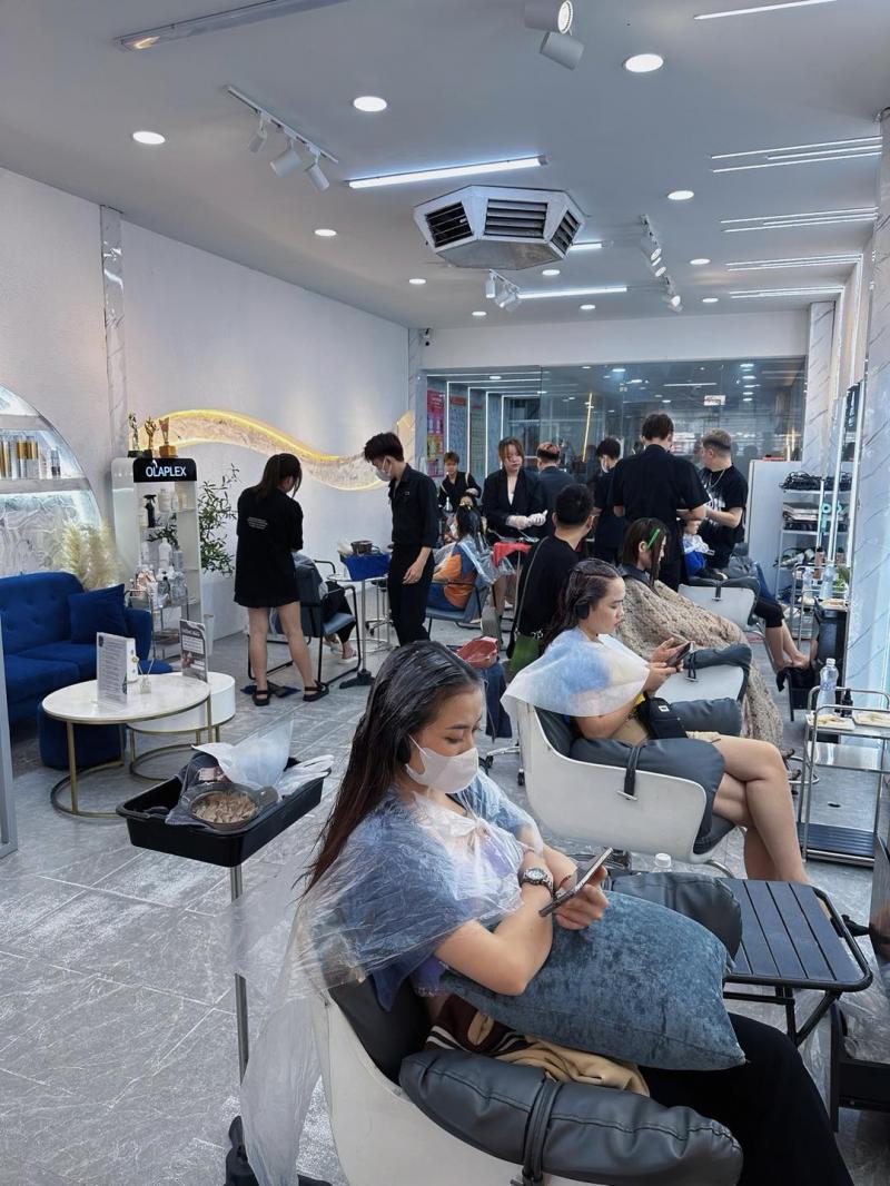 Viện Tạo Mẫu Tóc Anh Ây