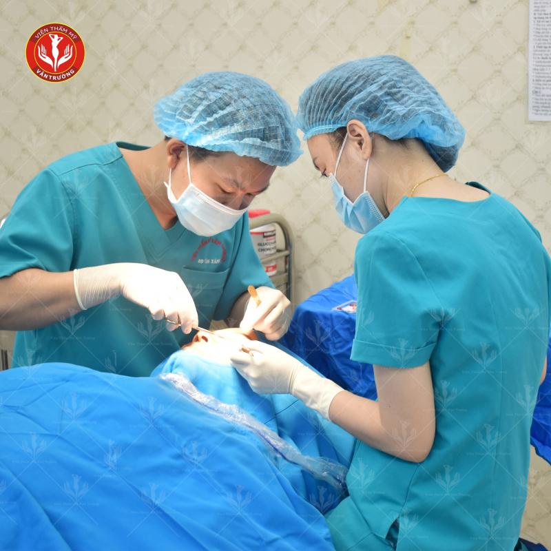 Viện Thẩm mỹ Văn Trường