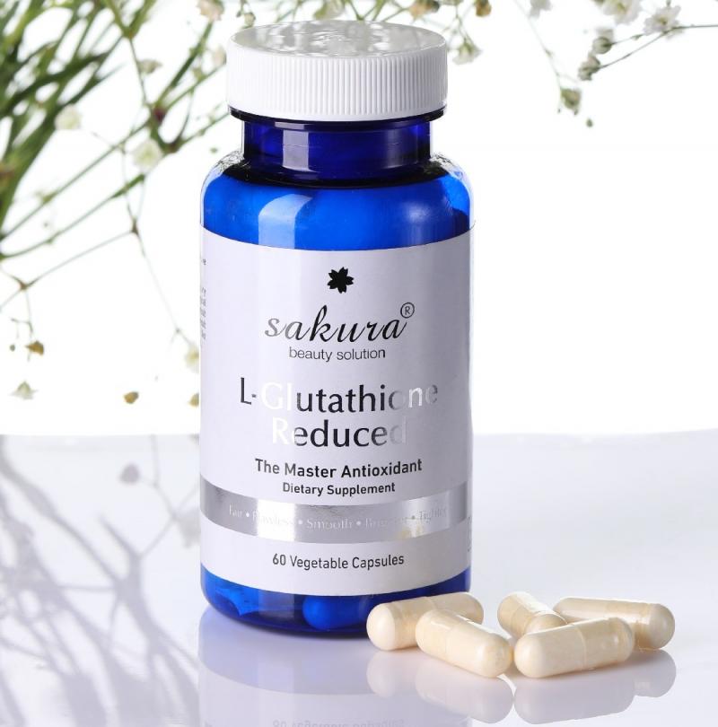 Viên uống trắng da chống lão hóa Sakura White Advance L-Glutathione.