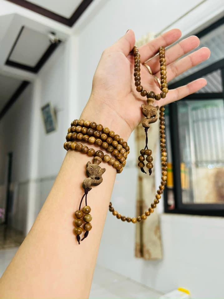 Việt Hương Trầm