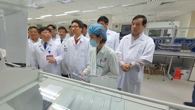 VIỆT NAM CHỐNG DỊCH