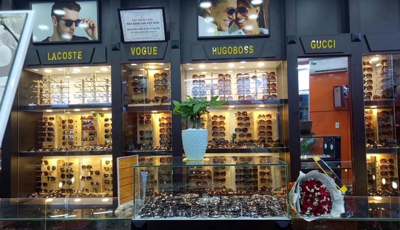 Vinastar Optical