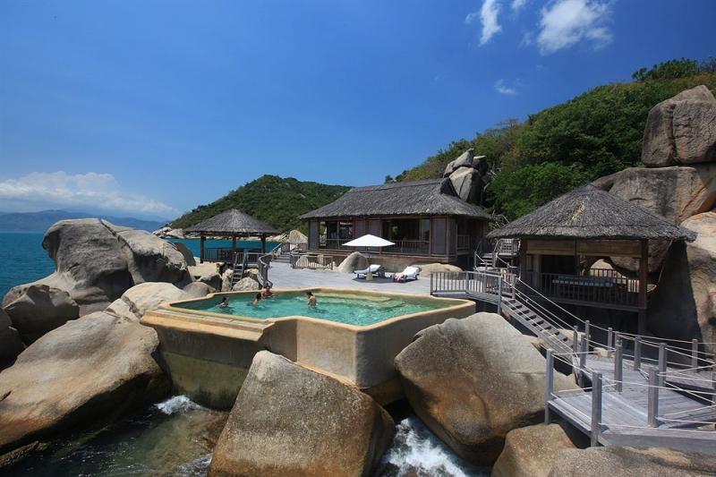 Vẻ đẹp nên thơ của vịnh Ninh Vân