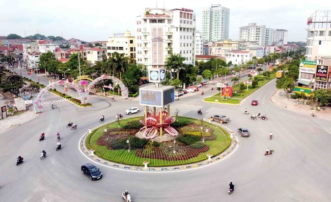 Môi trường kinh doanh thuận lợi, an toàn giúp các hoạt động sản xuất kinh doanh trên địa bàn tỉnh khởi sắc.