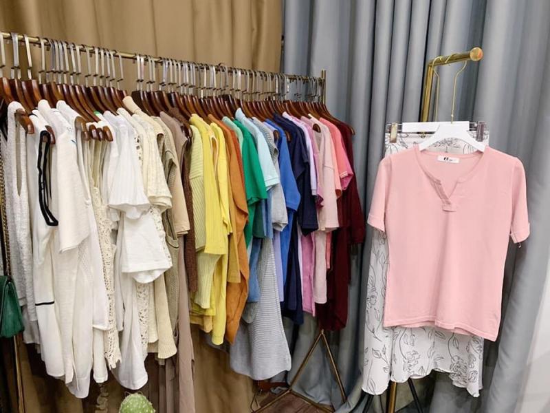 Sản phẩm mới cũng được shop cập nhật nhanh và thường xuyên trên fanpage để khách có thể tăng thêm lựa chọ