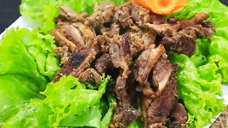 Vịt nướng riềng mẻ