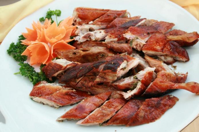 Vịt nướng sa tế