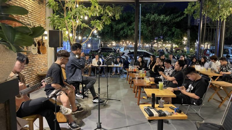 Vối Guitar Coffee