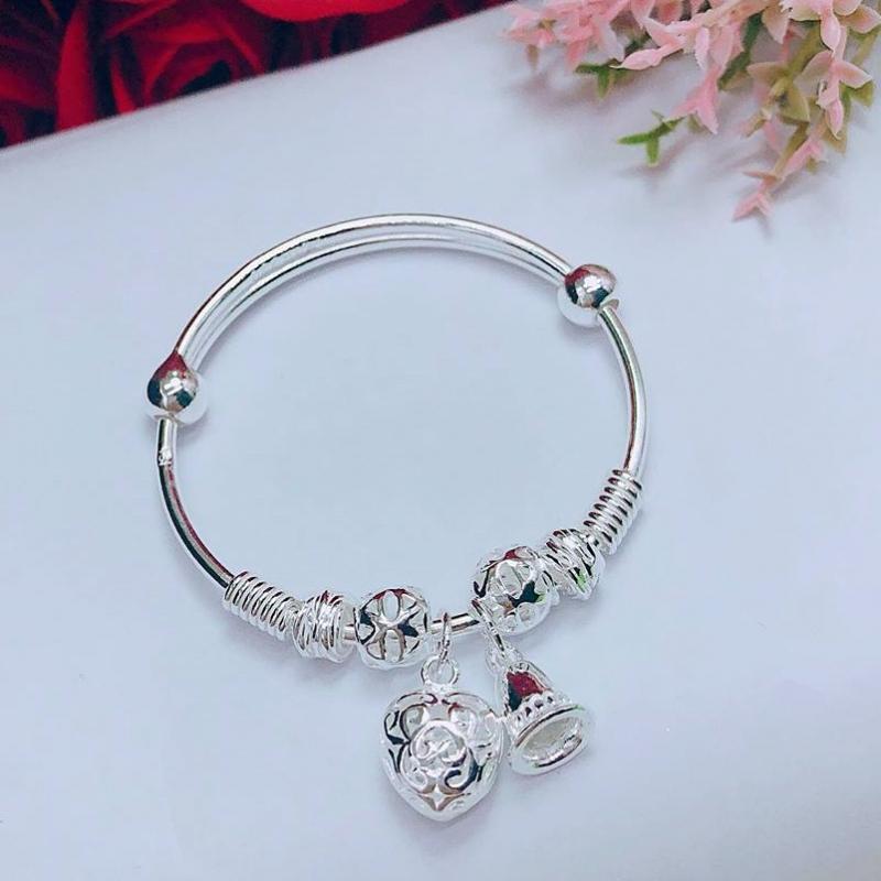 Vòng tay bạc cho bé gái