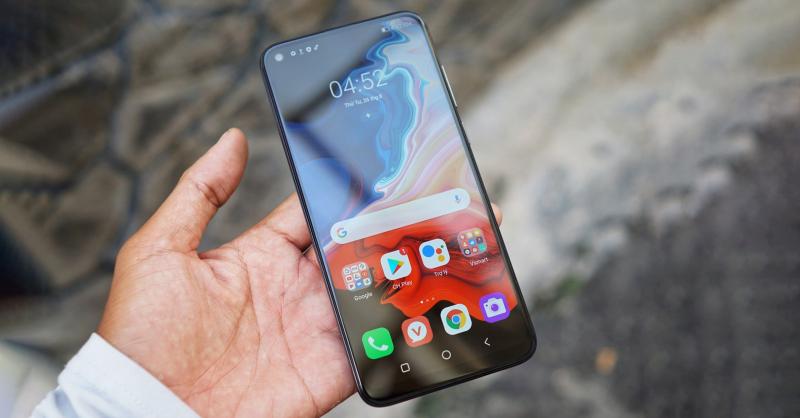 Thiết kế màn hình đục lỗ khá ấn tượng của Vsmart Live 4