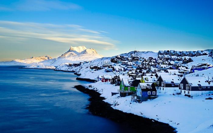 Vùng đất phủ bởi băng xanh Greenland