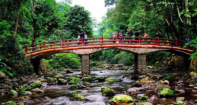 Vườn quốc gia Xuân Sơn nằm ở đâu?
