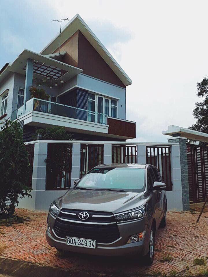 Xe du lịch đời mới Phúc Vinh