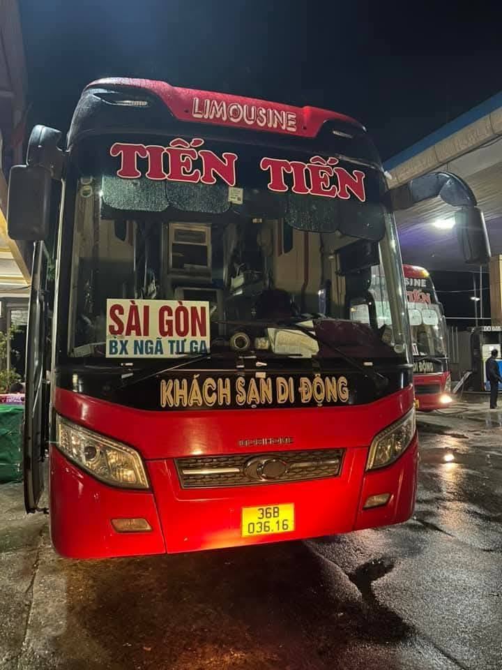 Xe khách Tiến Tiến