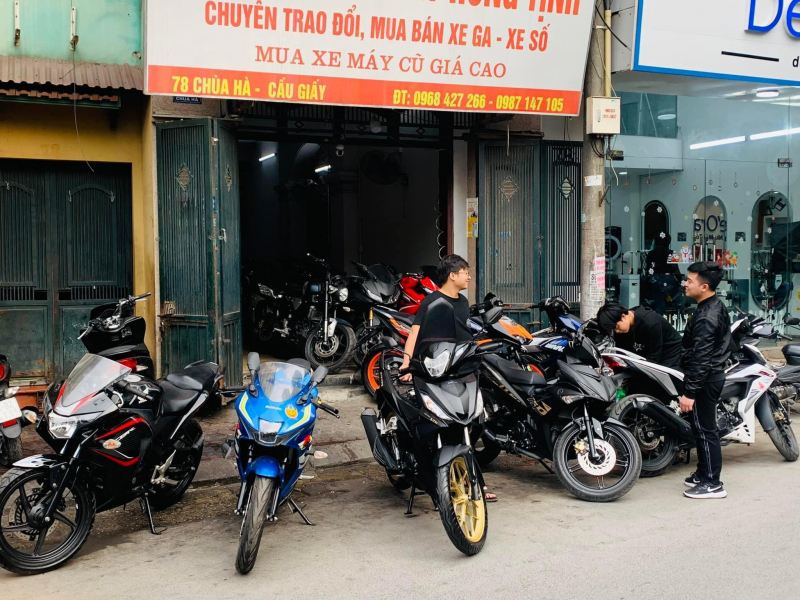 Xe máy Hùng Tịnh