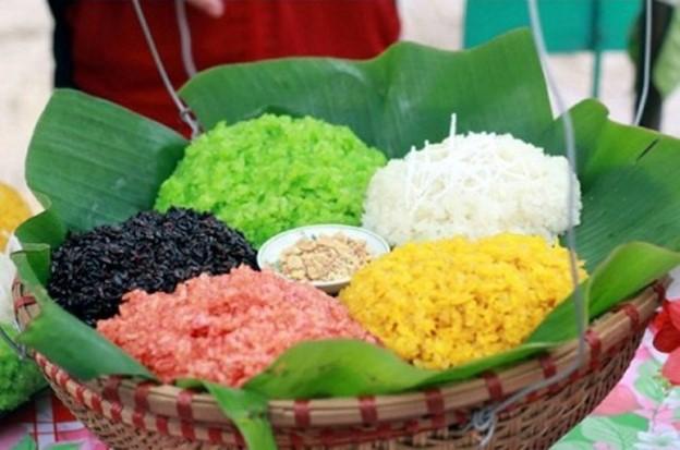 Xôi ngũ sắc của người Tày
