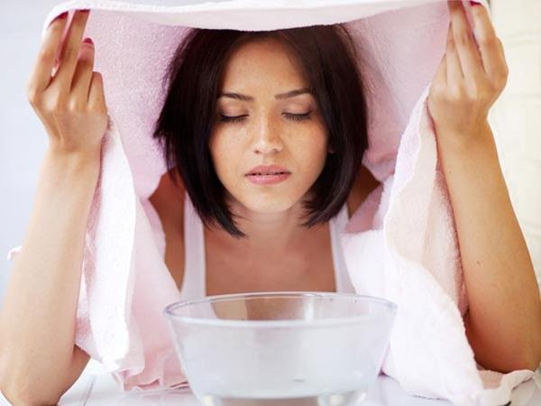 Xông mặt bằng lá thuốc