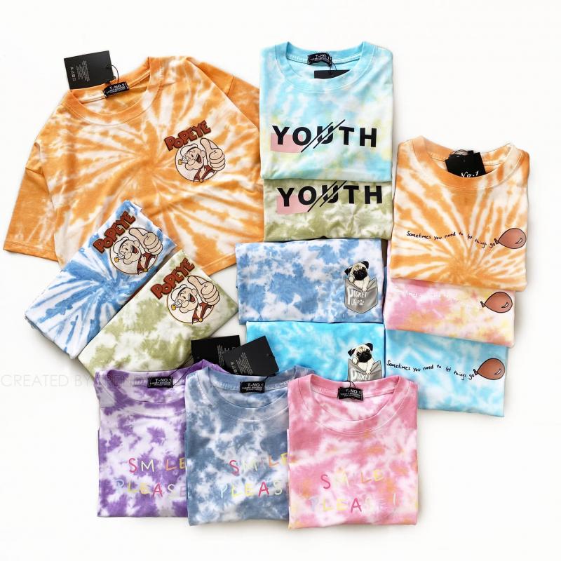 Áo croptop loang tiedye in hình