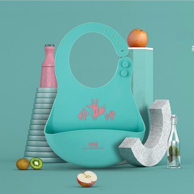 Yếm ăn dặm AAG320 yếm ăn dặm có máng silicone an toàn tiện lợi cho bé