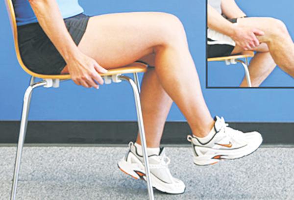 Thường xuyên vận động khi ngồi máy tính để tránh bị yếu dây chằng