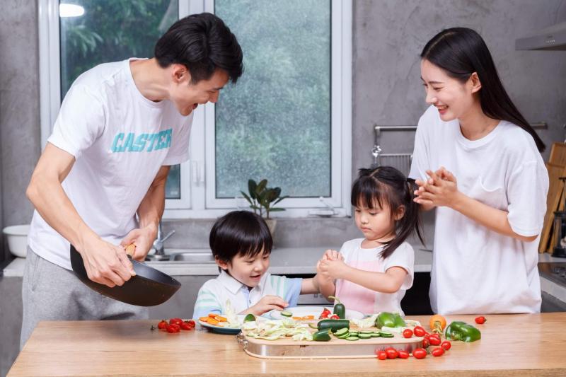 Trò chuyện với trẻ