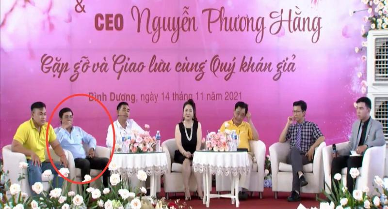Buổi livestream ông Long xúc phạm báo chí. (Ảnh: Internet)